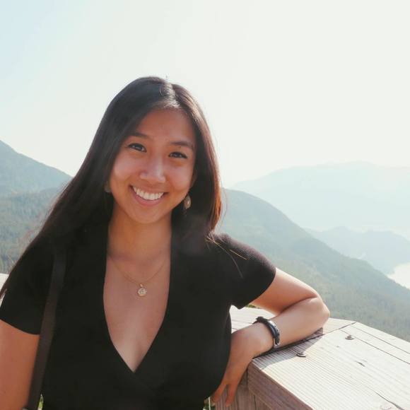 Meet your Posher, Lisa - Picture 1 of 1